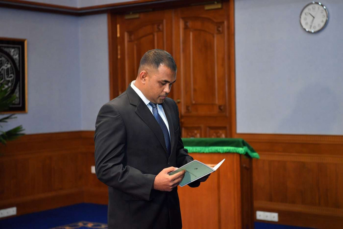 Ali Nashaath taking oath as a member of EC back in 2018