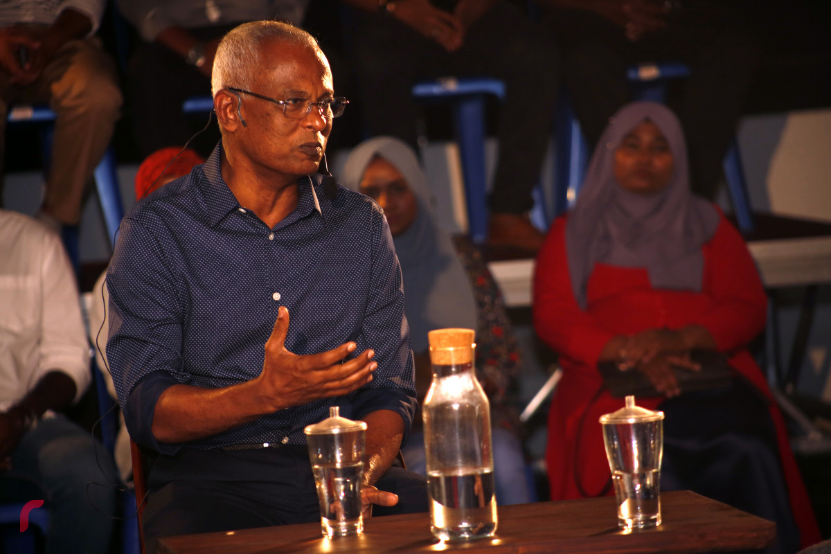 އެމަނިކުފާނުގެ ވެރިކަމެއްގައި ކޮށްދޭނެ ކަންކަމާ ގުޅޭ ގޮތުން ޒުވާނުންގެ ހިތުގައި އުފެދިފައި ހުރި ސުވާލުތަައް އެމަނިކުފާނު ޖަވާބު ދެއްވި