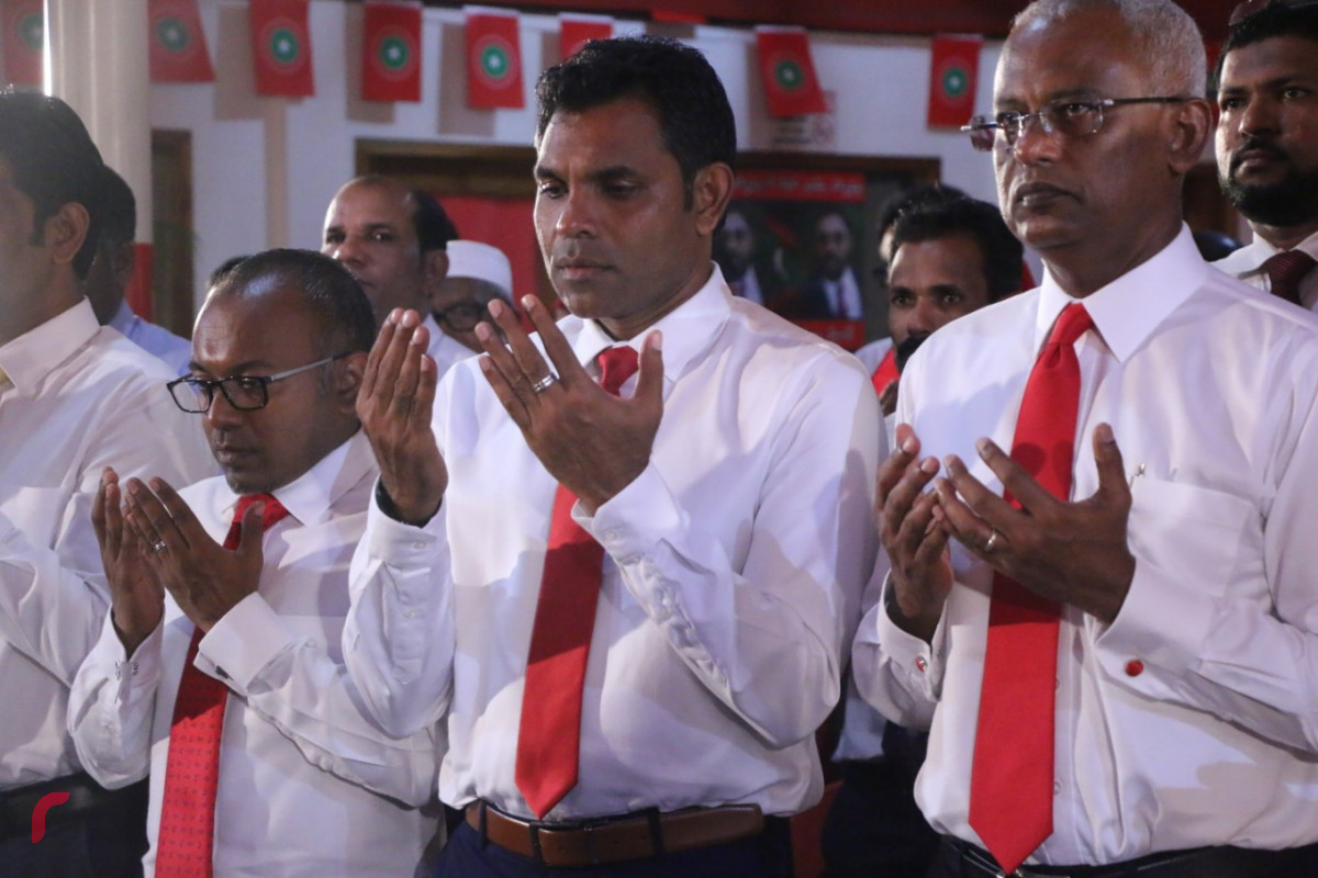 އިބޫ އާއި ރަނިންމޭޓް ފައިޞަލް. ރާއްޖޭގައި މިހާތަނަށް އިންތިޚަބު ކުރެވުނު އަތޮޅުތަކަށް ނިސްބަތްވާ ރައީސް.