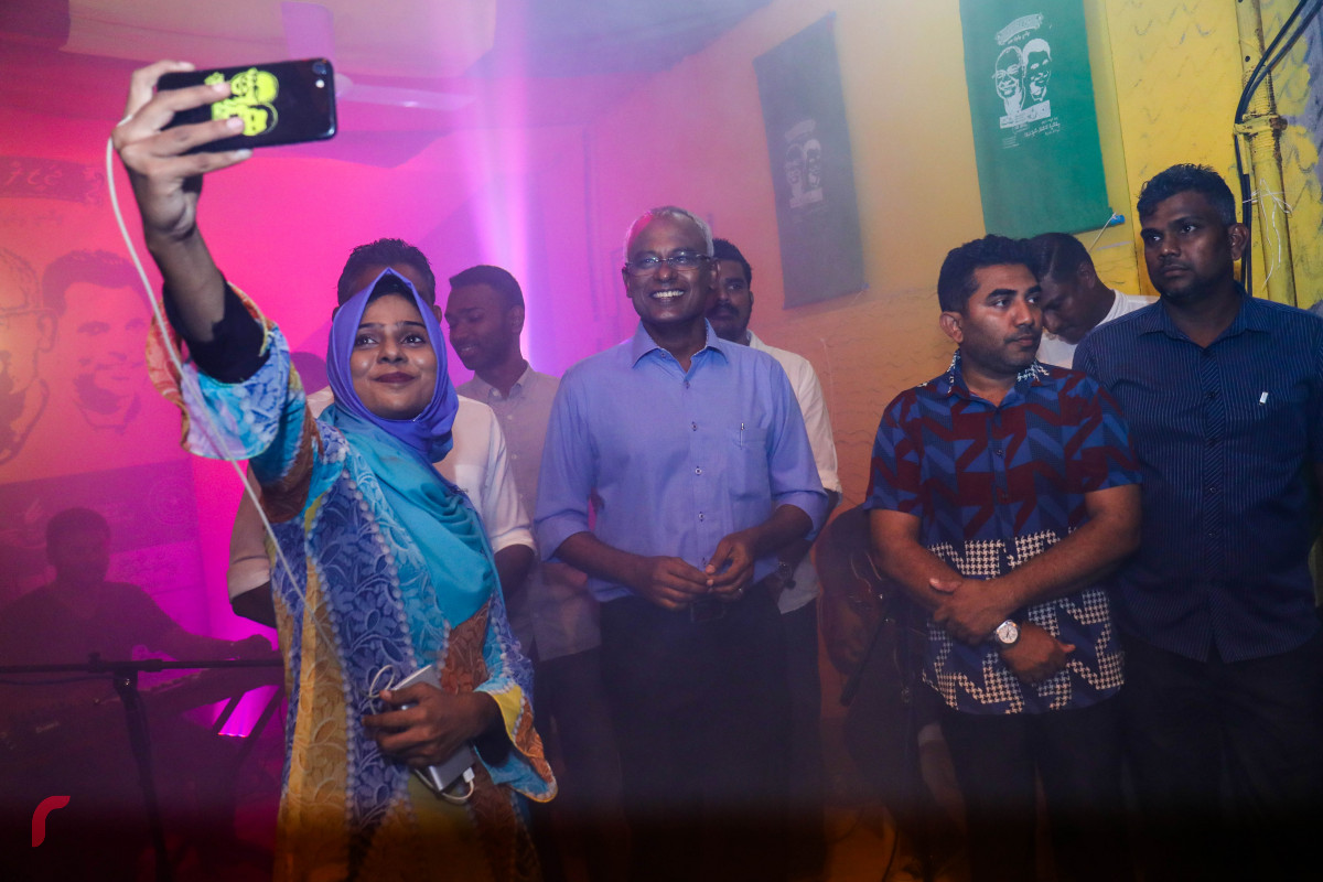 އޯގަސްޓް 15، 2018: ގުޅިފައިވާ އިއްތިހާދުން މައްޗަންގޯޅީގައި ޒުވާނުންގެ ޖަގަހައެއް ހުޅުވުމަށް ކުރިއަށް ގެންދިޔަ ރަސްމިއްޔާތުގެ ތެރެއިން. ފޮޓޯ:- މުހައްމަދު ޝަރުހާން/ ރާއްޖެ އެމްވީ