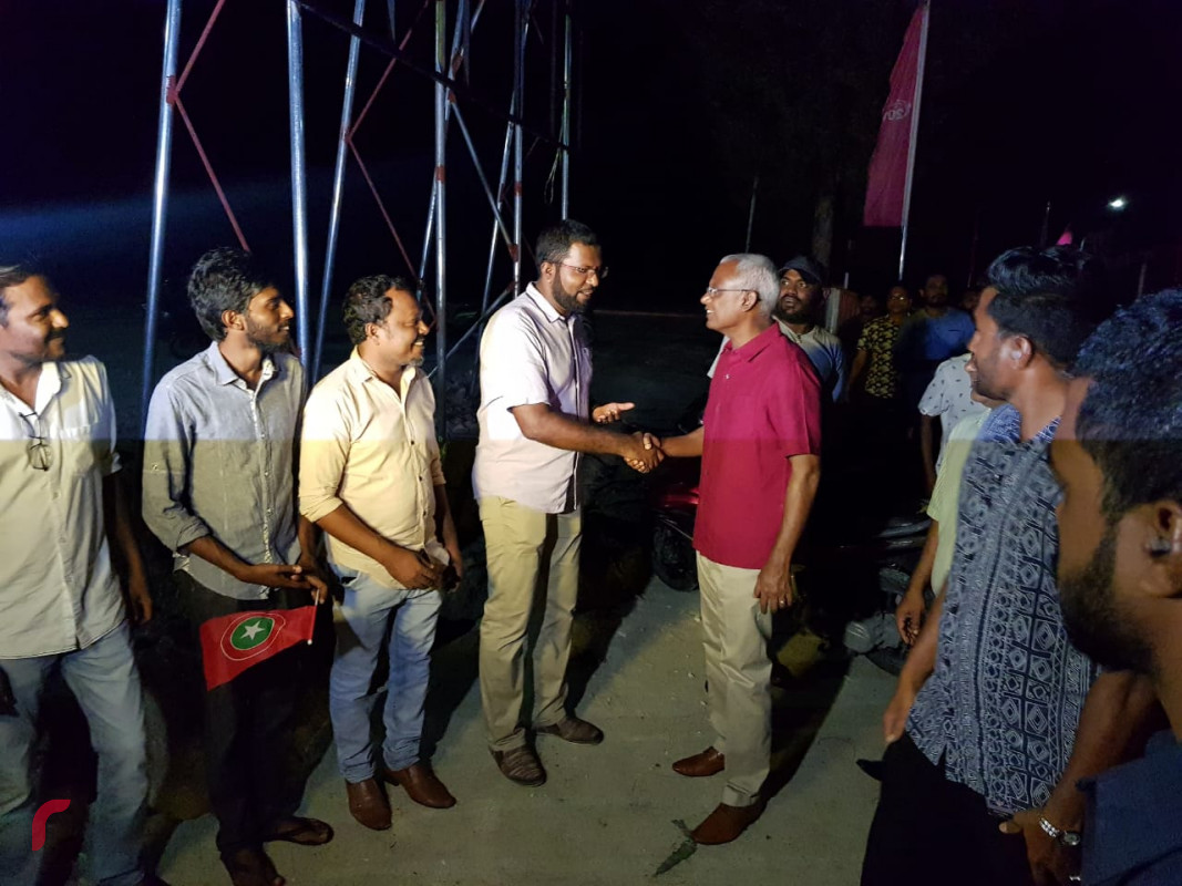 އޯގަސްޓް 17، 2018: ކޯލިޝަންގެ ކެނޑިޑޭޓްއާއެކު ހުޅުމާލޭގައި ކުރިއަށްގެންދިޔަ ޒުވާނުންގެ ބާބަކިއުގައި ބައިވެރިވެ ވަޑައިގަންނަވަނީ