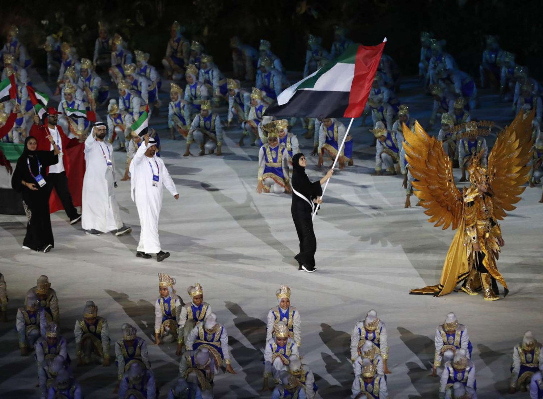 އޯގަސްޓް 18، 2018: އިންޑޮނީޝިއާ- އޯގަސްޓް 18 އިން ސެޕްޓެމްބަރު 2 އަށް އިންޑޮނީޝިއާގެ ޖަކާޓާ އަދި ޕެލެމްބަންގްގައި ކުރިއަށްދާ އޭޝިއަން ގޭމްސްގެ ހުޅުވުމުގެ ރަސްމިއްޔާތުގައި ޔުނައިޓެޑް އަރަބް އެމިރޭޓްސްގެ ޓީމް ބައިވެރިވަނީ، މި އަހަރުގެ އޭޝިއަން ގޭމްސްގައި 45 ގައުމުން 40 ތަފާތު ކުޅިވަރެއްގައި ބައިވެރިވާނެއެވެ.