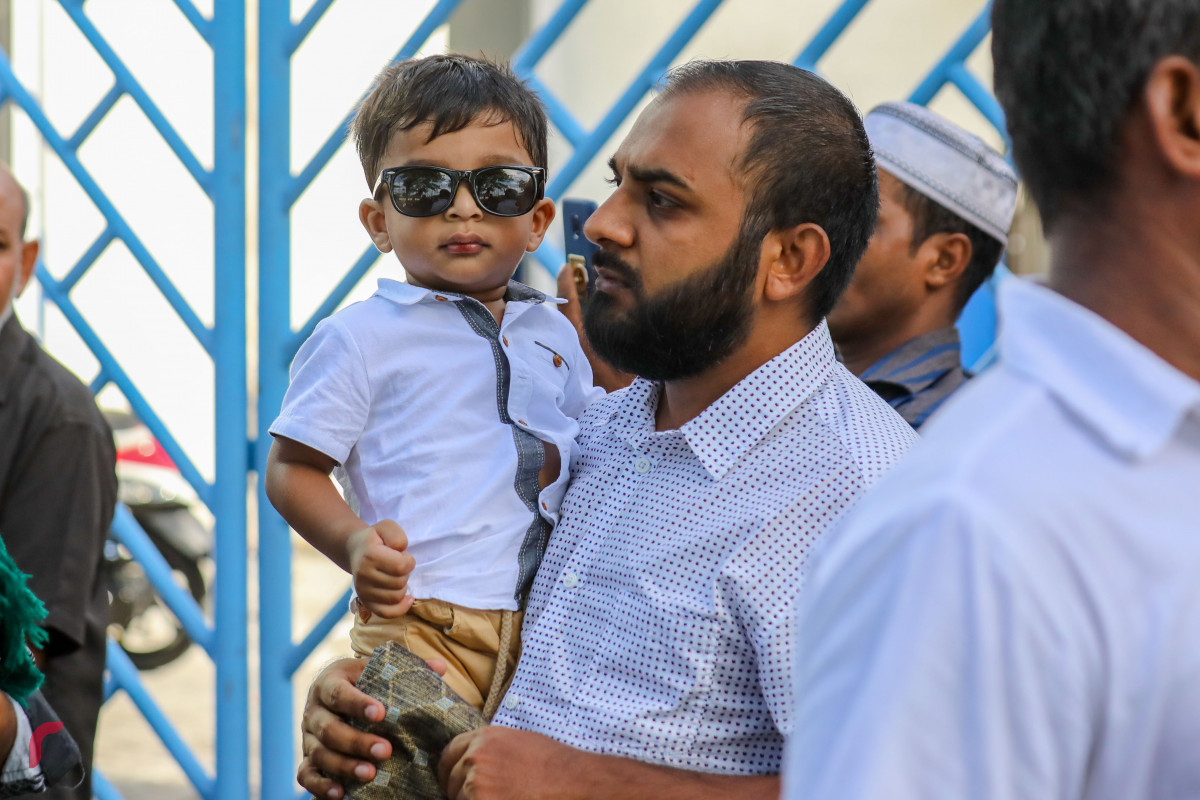 އޯގަސްޓް 21، 2018: މާފަންނު ސްޓޭޑިއަމްގައި ކުރެވުނު އަޟްހާ އީދު ނަމާދުގެ ތެރެއިން، ސްޓޭޑިއަމްގައި ކުރެވުނު އީދު ނަމާދުގައި ގިނަ އަދަދެއްގެ ފަރާތްތަކުން ވަނީ ބައިވެރިވެފައި