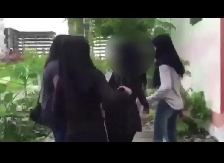ބުލީކުރާ ވީޑިއޯގެ ސްކްރީންޝޮޓެއް