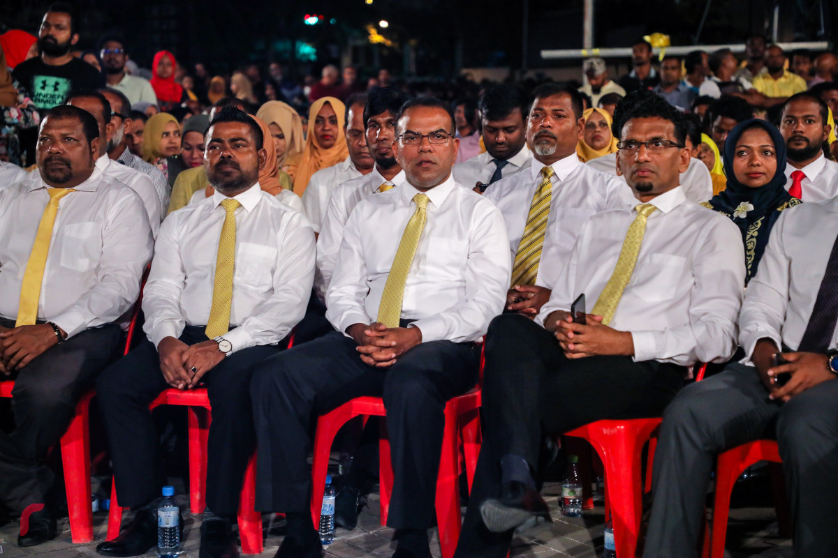 ސެޕްޓެމްބަރު 8، 2018: "އިންސާފުގެ މަގަށް" ނަމުގައި ގުޅިފައިވާ ޕާޓީތަކުން ހޮނިހިރު ދުވަހުގެ ރޭ ކާނިވާ ސަރަހައްދުގައި ބޭއްވި ޖަލްސާގެ ތެރެއިން -- ފޮޓޯ: މުހައްމަދު ޝަރުހާން/ ރާއްޖެ އެމްވީ