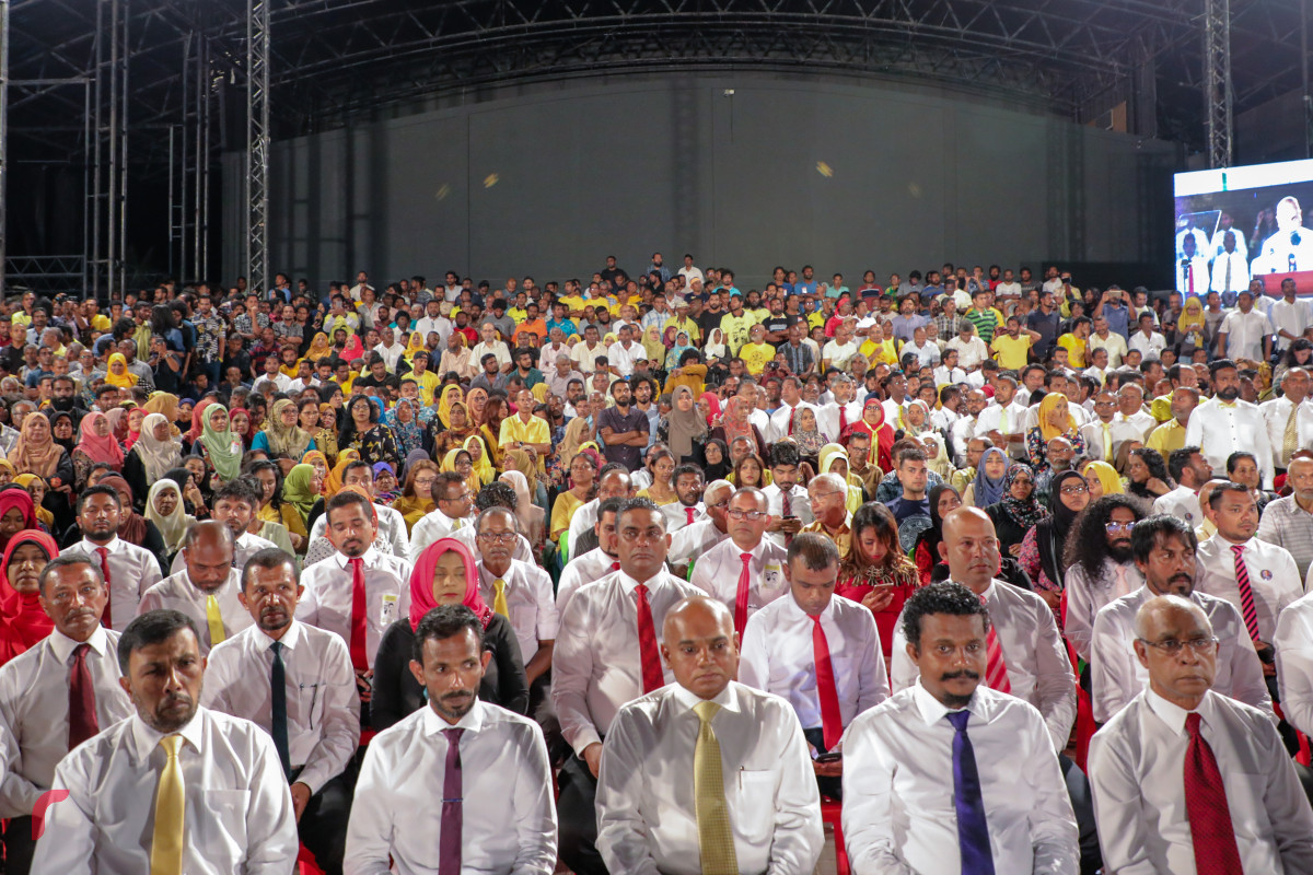 ސެޕްޓެމްބަރު 8، 2018: "އިންސާފުގެ މަގަށް" ނަމުގައި ގުޅިފައިވާ ޕާޓީތަކުން ހޮނިހިރު ދުވަހުގެ ރޭ ކާނިވާ ސަރަހައްދުގައި ބޭއްވި ޖަލްސާގެ ތެރެއިން -- ފޮޓޯ: މުހައްމަދު ޝަރުހާން/ ރާއްޖެ އެމްވީ