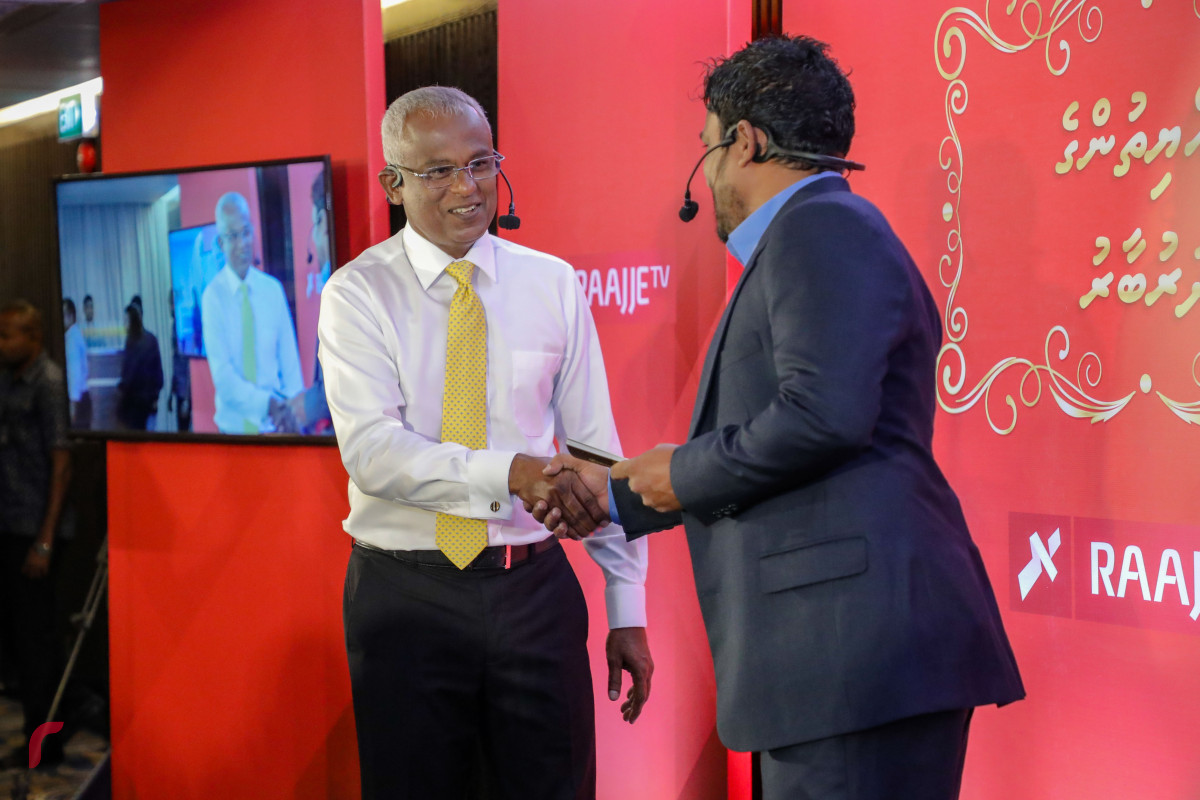 ސެޕްޓެމްބަރު 18، 2018: ރާއްޖެ ޓީވީން އިންތިޒާމުކޮށްގެން ހޮޓެލް ޖެންގައި ބޭއްވި ރައްޔިތުންގެ ދަރުބާރުގެ ތެރެއިން  -- ފޮޓޯ: މުހައްމަދު ޝަރުހާން / ރާއްޖެ އެމްވީ