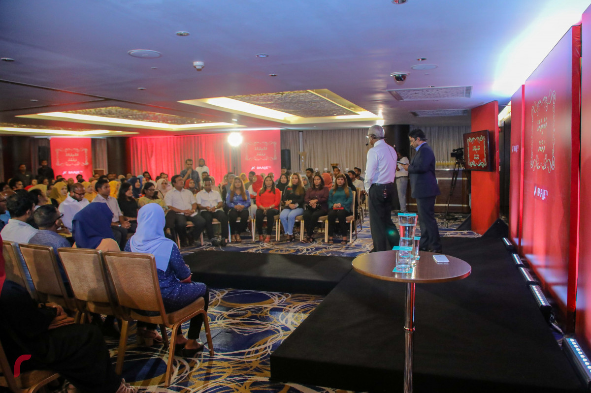 ސެޕްޓެމްބަރު 18، 2018: ރާއްޖެ ޓީވީން އިންތިޒާމުކޮށްގެން ހޮޓެލް ޖެންގައި ބޭއްވި ރައްޔިތުންގެ ދަރުބާރުގެ ތެރެއިން  -- ފޮޓޯ: މުހައްމަދު ޝަރުހާން / ރާއްޖެ އެމްވީ