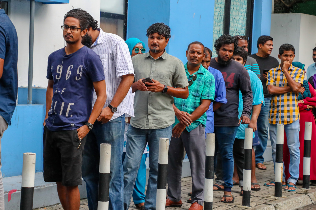 ސެޕްޓެމްބަރު 23، 2018 :ރިޔާސީ އިންތިހާބުގައި ވޯޓުލުމަށް ސީއެޗްއެސްސީ ސްކޫލް ކިޔޫގައި މަޑުކޮށްލައިގެން، 2018 ވަނަ އަހަރުގެ ރިޔާސީ އިންތިހާބަށަް 472 ވޯޓުފޮށި ބަހައްޓާފައިވާއިރު 262135 މީހުންނަށް ވޯޓުލުމުގެ ހައްގު ލިބިފައިވޭ -- -ފޮޓޯ: މުހައްމަދު ޝަރުހާން / ރާއްޖެ އެމްވީ