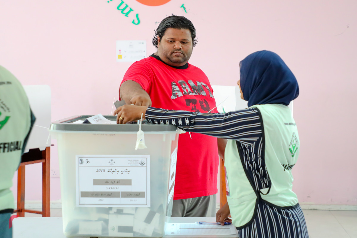 ރިޔާސީ އިންތިޚާބު 2018ގައި މީހަކު ވޯޓުލަނީ