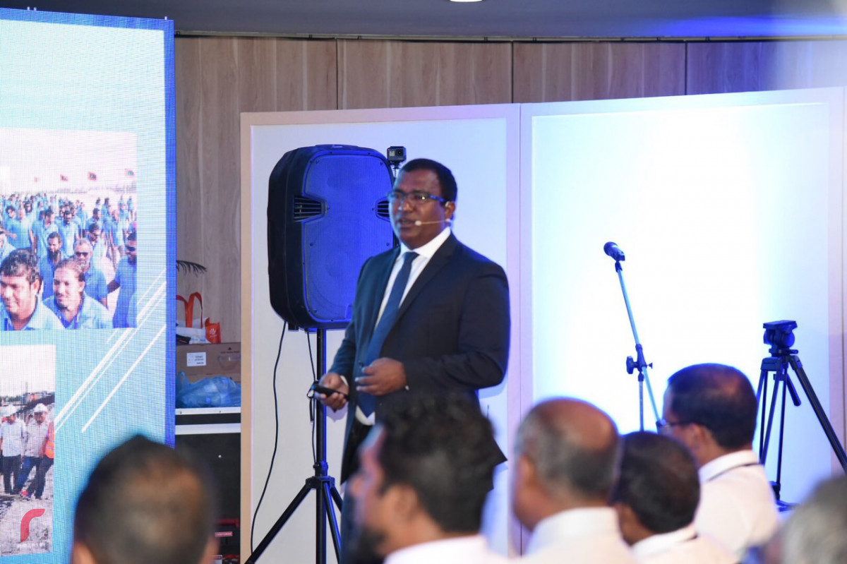 ސްޓެލްކޯގެ ސީއީއޯ އަހުމަދު ޒުހޫރު ވާހަކަފުޅު ދައްކަވަނީ