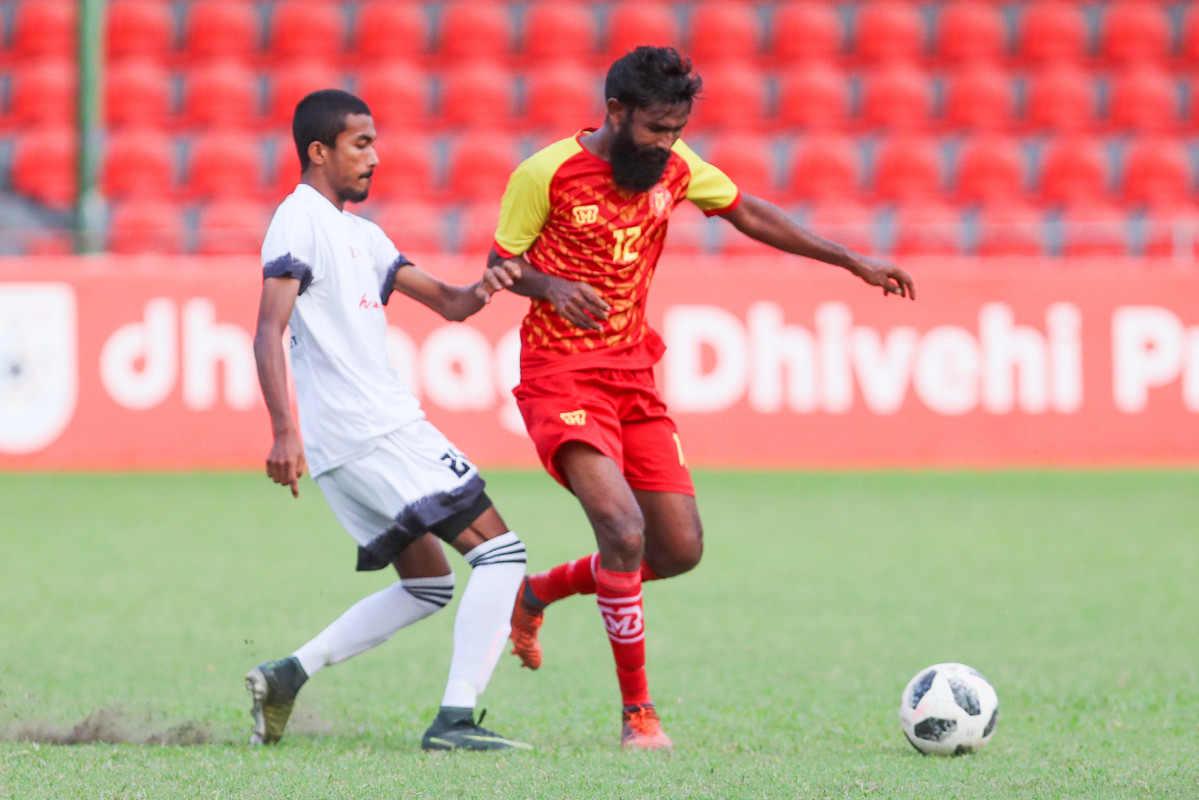 ވިކްޓަރީގެ ހަމައެކަނި ގޯލް ކާމިޔާބުކޮށްދިން އައްމަޑޭ އަތުން ބޯޅަ ހޯދުމަށް ގްރީންގެ ކުޅުންތެރިއަކު މަސައްކަތް ކުރަނީ