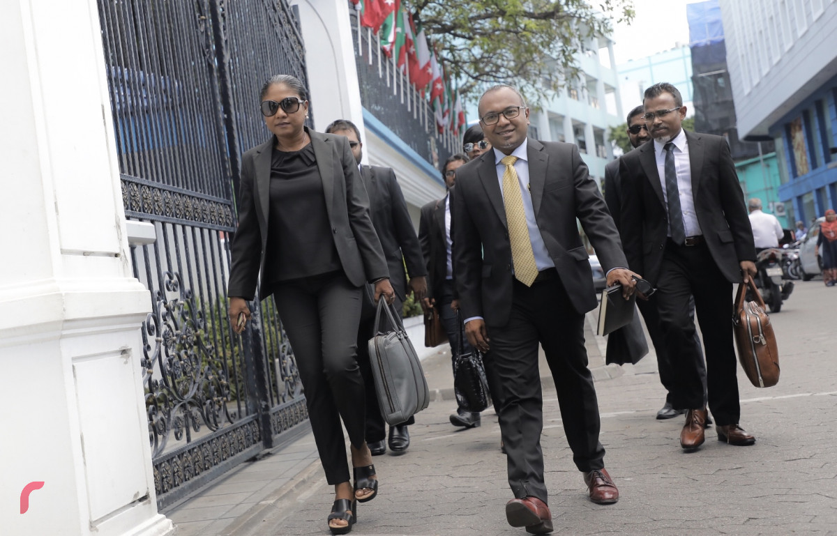 ސުޕްރީމް ކޯޓުގެ މައްސަލައިގައި ތަދައްހުލުވެފައިވާ ޕާޓީތަކުގެ ފަރާތުން ވަކާލާތުކުރައްވާ ގާނޫނީ ވަކީލުން