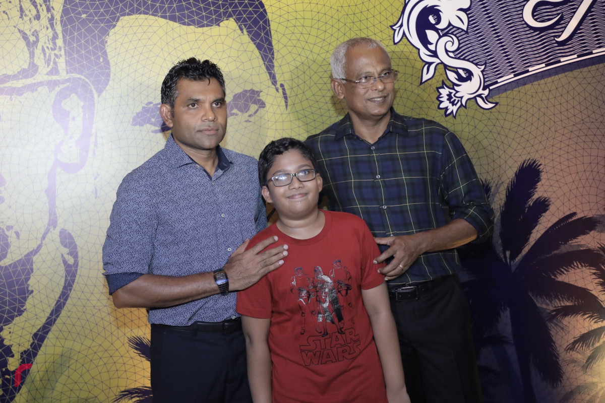 އޮކްޓޫބަރު 29، 2018: ރިޔާސީ އިންތިޚާބުގައި ގުޅިފައިވާ ޕާޓީތަކަށް ލިބުނު ކާމިޔާބީ ފާހަގަކުރަން ގ އިސްތަފާގެ ސަރަހައްދުގަައި ކުރިއަށްގެންދިޔަ ހަރަކާތުގެ ތެރެއިން. މި ހަރަކާތުގައި ކޯލިޝަންއަށް ސަޕޯޓްކުރާ ގިނަ އަދަދެއްގެ ފަރާތްތަކުން ވަނީ ބައިވެރިވެފައި -- ފޮޓޯ: މުހައްމަދު ޝަރުހާން / ރާއްޖެ އެމްވީ