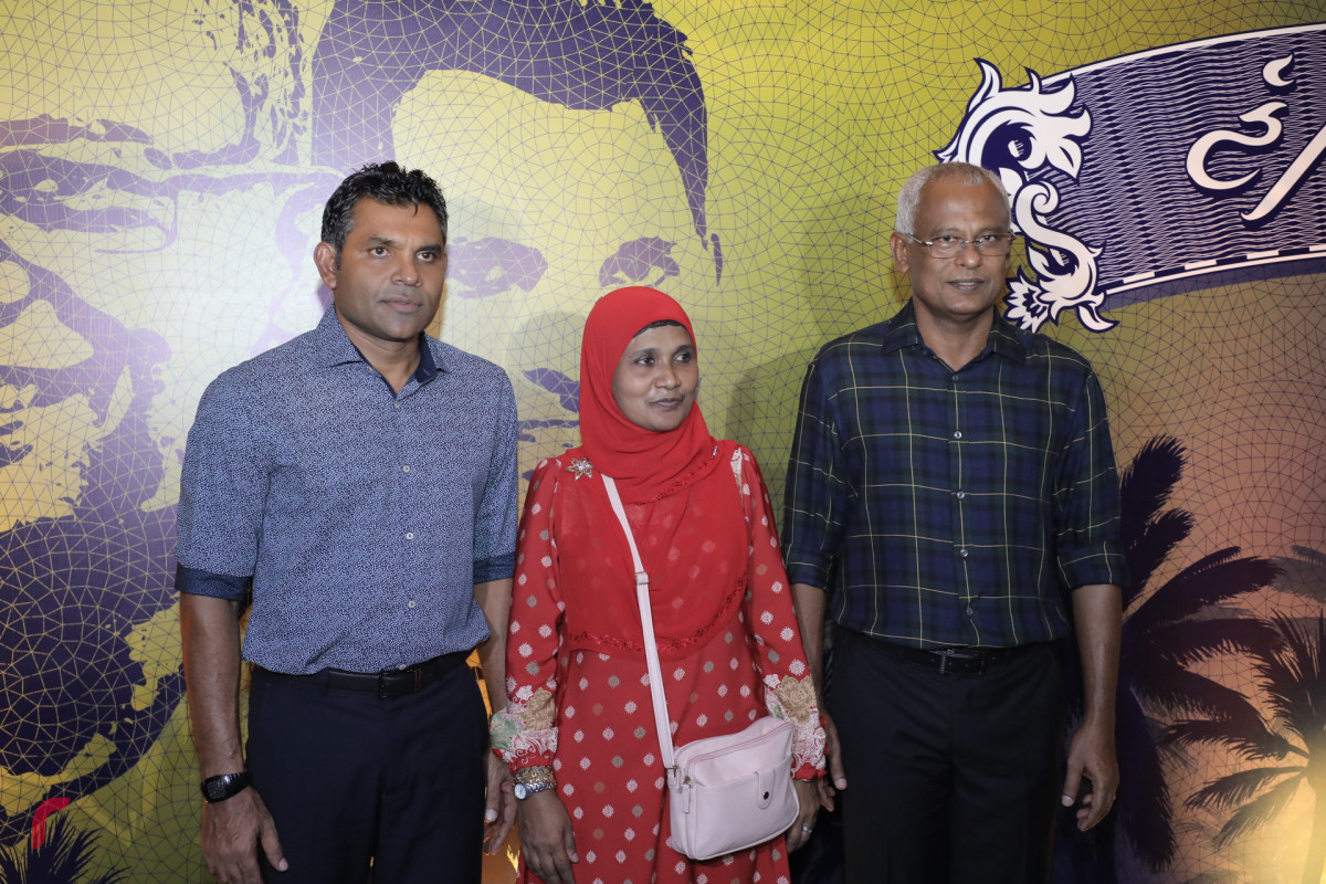 އޮކްޓޫބަރު 29، 2018: ރިޔާސީ އިންތިޚާބުގައި ގުޅިފައިވާ ޕާޓީތަކަށް ލިބުނު ކާމިޔާބީ ފާހަގަކުރަން ގ އިސްތަފާގެ ސަރަހައްދުގަައި ކުރިއަށްގެންދިޔަ ހަރަކާތުގެ ތެރެއިން. މި ހަރަކާތުގައި ކޯލިޝަންއަށް ސަޕޯޓްކުރާ ގިނަ އަދަދެއްގެ ފަރާތްތަކުން ވަނީ ބައިވެރިވެފައި -- ފޮޓޯ: މުހައްމަދު ޝަރުހާން / ރާއްޖެ އެމްވީ