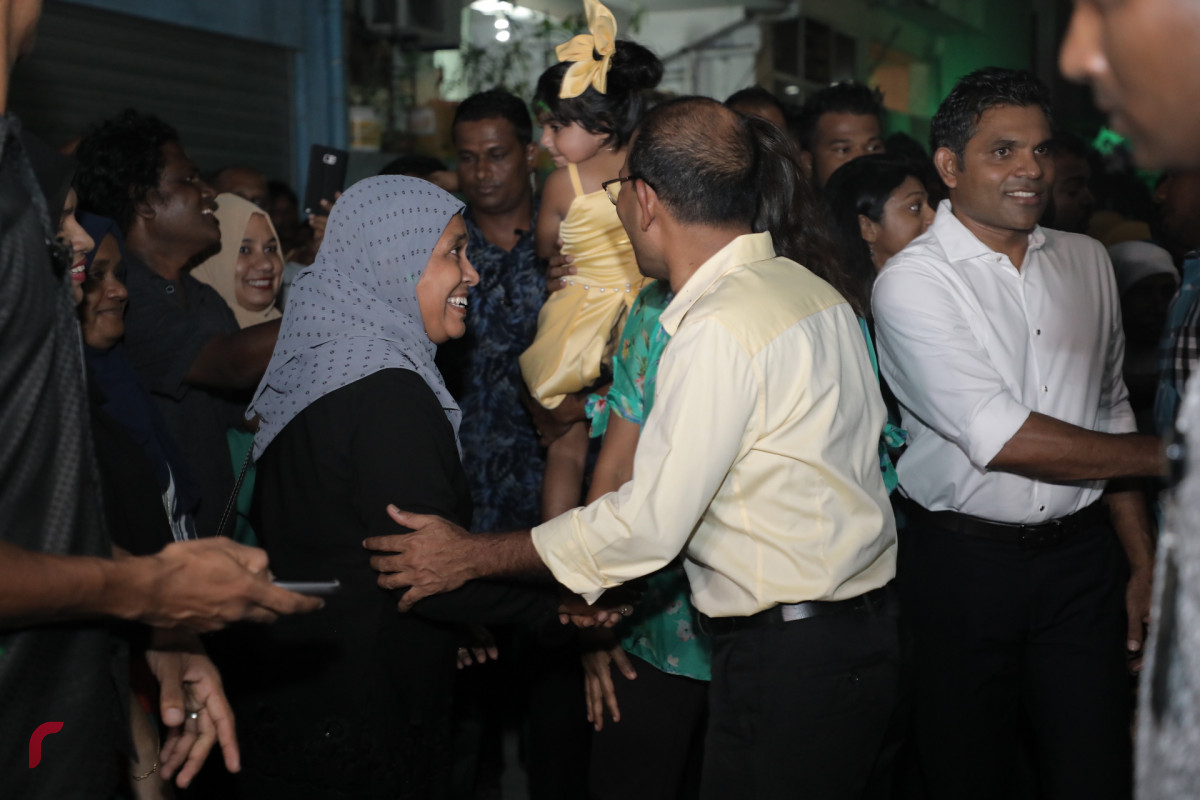 ނޮވެމްބަރު 2، 2018: މުޅި ގަލޮޅު އުފާ ފާޅުކުރުން ނަަމުގައި ސިޓީޕާކް ސަރަހައްދުގައި ކުރިއަށްގެންދިޔަ ހަރަކާތުގެ ތެރެއިން، މި ހަރަކާތުގައި ކުރީގެ ރައީސް ނަޝީދުގެ އިތުރުން އިންތިހާބީ ރައީސް އިބްރާހިމް މުހައްމަދު ސޯލިހު އަދި އިންތިހާބީ ނާއިބު ރައީސް ފައިސަލް ނަސީމް ވަނީ ބައިވެރިވެ ވަޑައިގެންފައި -- ފޮޓޯ: މުހައްމަދު ޝަރުހާން