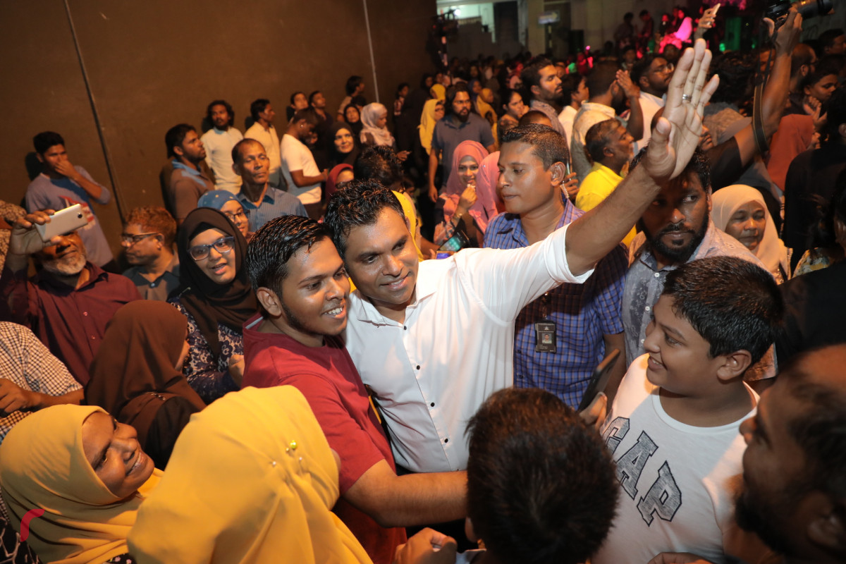 ނޮވެމްބަރު 2، 2018: މުޅި ގަލޮޅު އުފާ ފާޅުކުރުން ނަަމުގައި ސިޓީޕާކް ސަރަހައްދުގައި ކުރިއަށްގެންދިޔަ ހަރަކާތުގެ ތެރެއިން، މި ހަރަކާތުގައި ކުރީގެ ރައީސް ނަޝީދުގެ އިތުރުން އިންތިހާބީ ރައީސް އިބްރާހިމް މުހައްމަދު ސޯލިހު އަދި އިންތިހާބީ ނާއިބު ރައީސް ފައިސަލް ނަސީމް ވަނީ ބައިވެރިވެ ވަޑައިގެންފައި -- ފޮޓޯ: މުހައްމަދު ޝަރުހާން