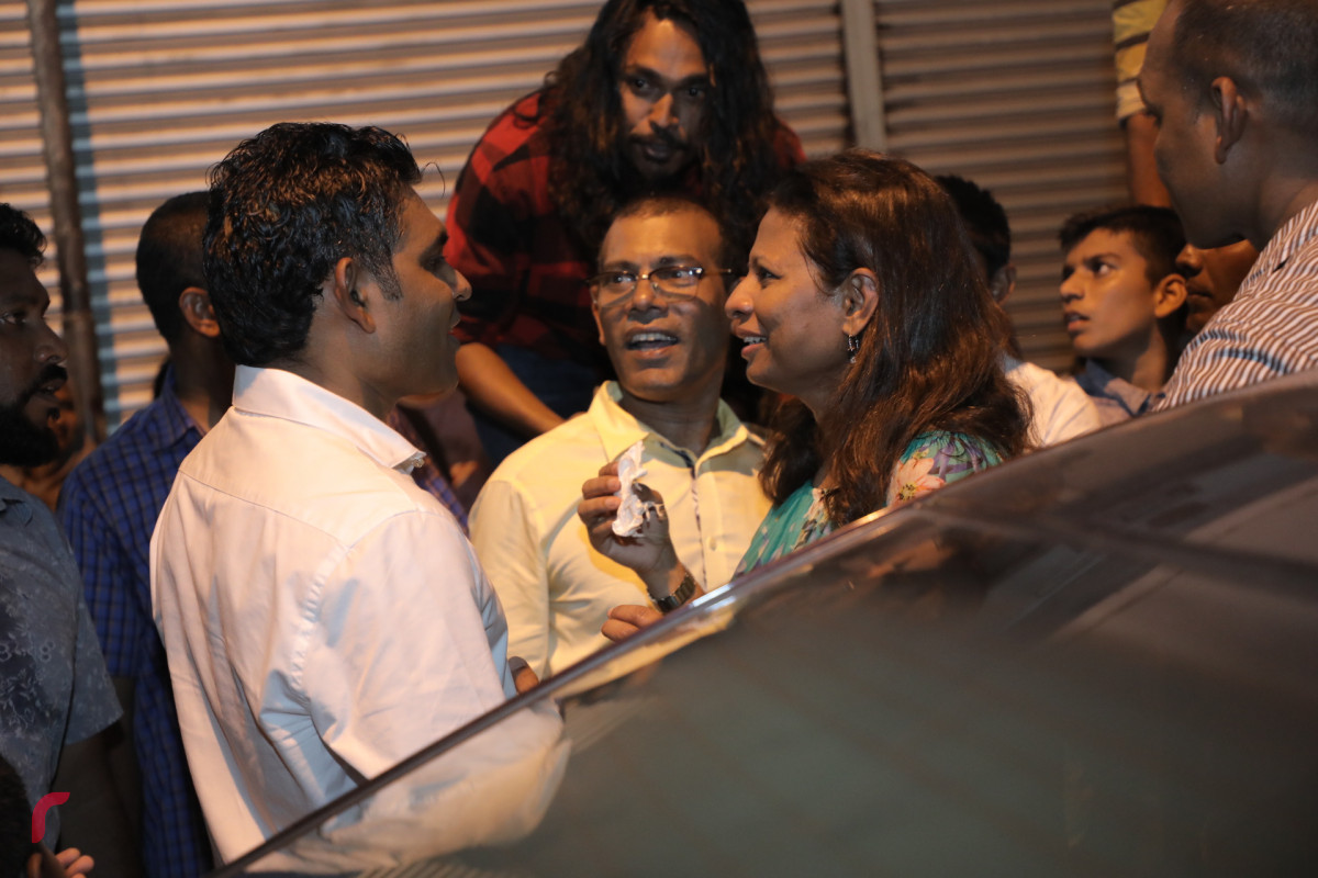 ނޮވެމްބަރު 2، 2018: މުޅި ގަލޮޅު އުފާ ފާޅުކުރުން ނަަމުގައި ސިޓީޕާކް ސަރަހައްދުގައި ކުރިއަށްގެންދިޔަ ހަރަކާތުގެ ތެރެއިން، މި ހަރަކާތުގައި ކުރީގެ ރައީސް ނަޝީދުގެ އިތުރުން އިންތިހާބީ ރައީސް އިބްރާހިމް މުހައްމަދު ސޯލިހު އަދި އިންތިހާބީ ނާއިބު ރައީސް ފައިސަލް ނަސީމް ވަނީ ބައިވެރިވެ ވަޑައިގެންފައި -- ފޮޓޯ: މުހައްމަދު ޝަރުހާން