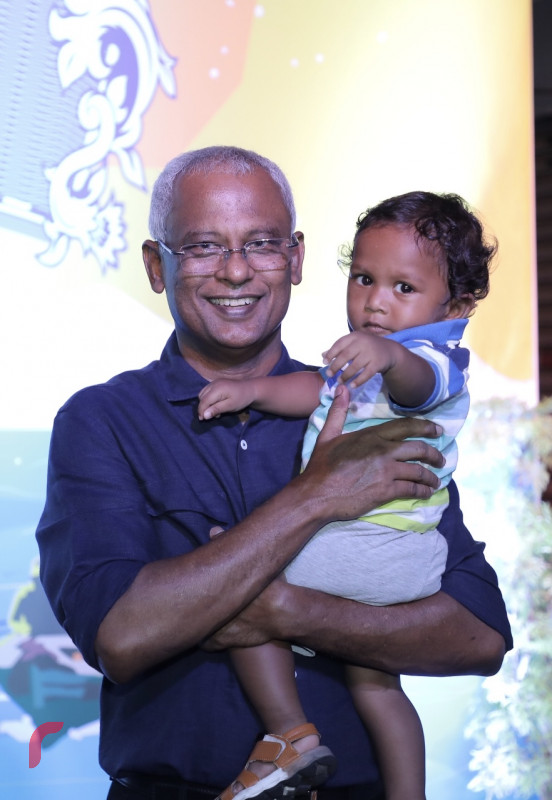 ނޮވެމްބަރު 6، 2018 : ރިޔާސީ އިންތިހާބުގެ ކާމިޔާބީ ފާހަގަކުރުމަށް ގަލޮޅުގައި ކުރިއަށްގެންދިޔަ ހަރަކާތުގެ ތެރެއިން، މި ހަރަކާތުގައި އިންތިހާބީ ރައީސް އިބްރާހިމް މުހައްމަދު ސޯލިހުގެ އިތުރުން އިންތިހާބީ ނާއިބު ރައީސް ފައިސަލް ނަސީމް ވަނީ ބައިވެރިވެ ވަޑައިގެންފައި --- ފޮޓޯ: މުހައްމަދު ޝަރުހާން / ރާއްޖެ އެމްވީ