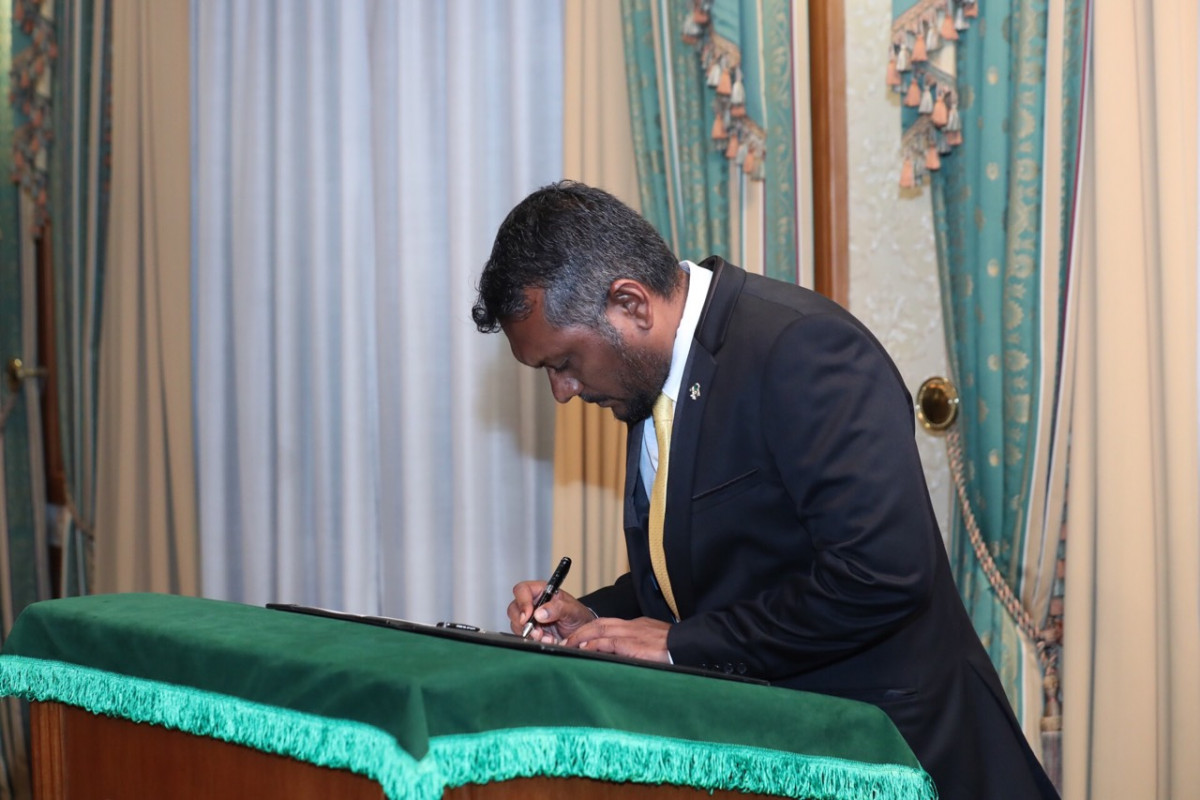 މިނިސްޓަރ އޮފް އިކޮނޮމިކް ޑިވެލޮޕްމަންޓް އަލްއުސްތާޛު ފައްޔާޟް އިސްމާޢީލް