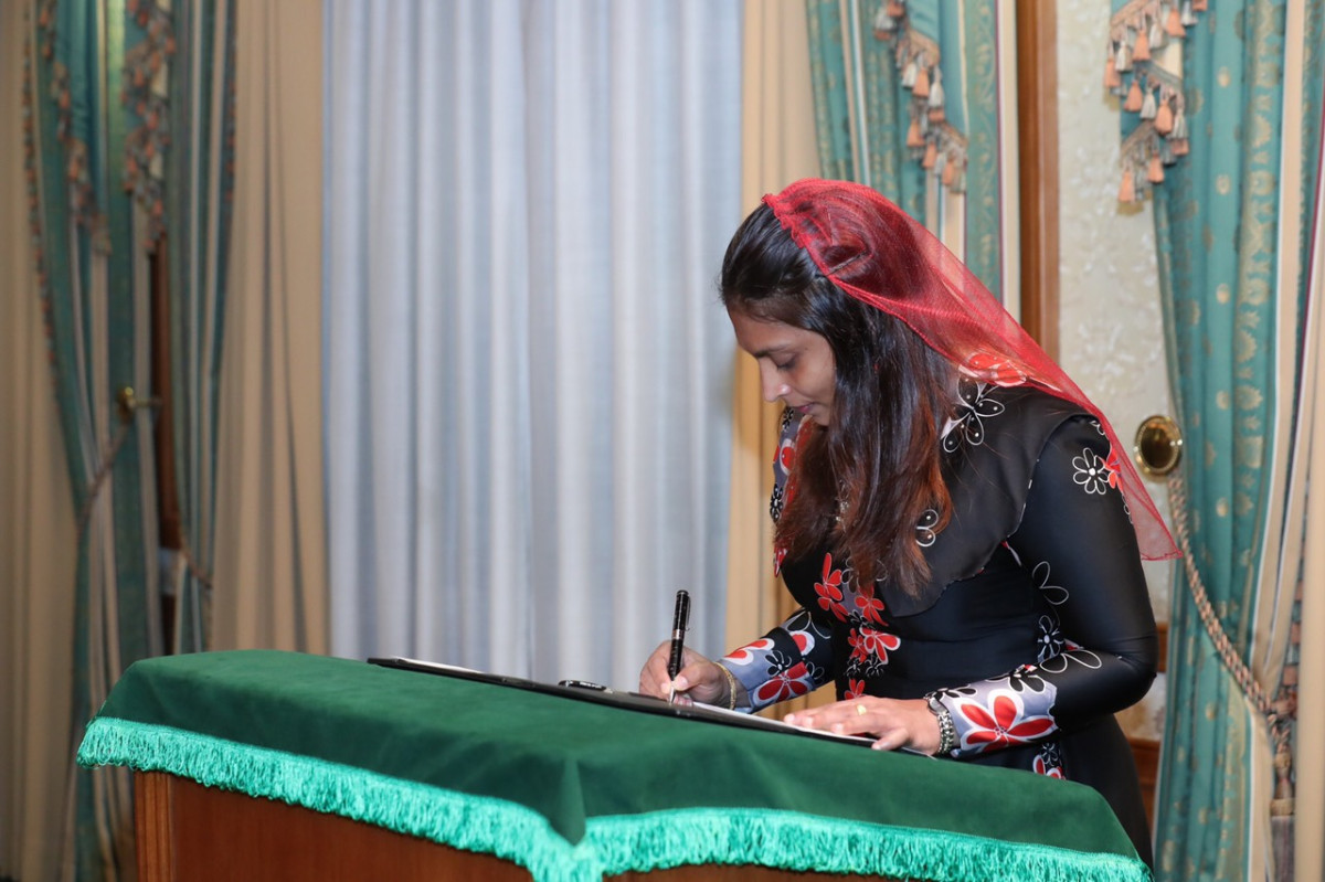 މިނިސްޓަރ އޮފް އެޑިޔުކޭޝަން ޑޮކްޓަރ ޢާއިޝަތު ޢަލީ