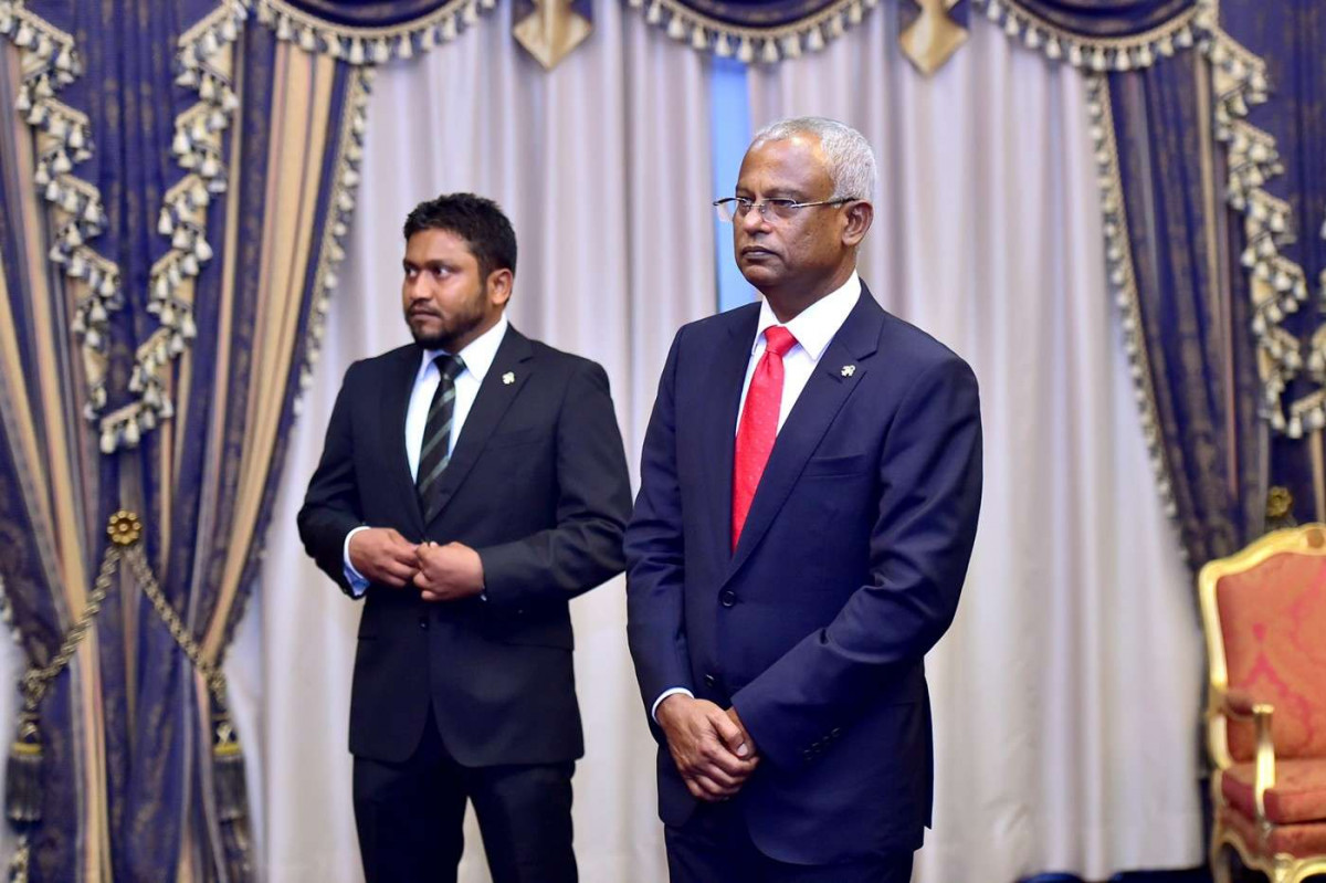 ޗީފް އޮފް ސްޓާފް ޢަލީ ޒާހިރު ރައީސް ސޯލިހްއާ އެކު