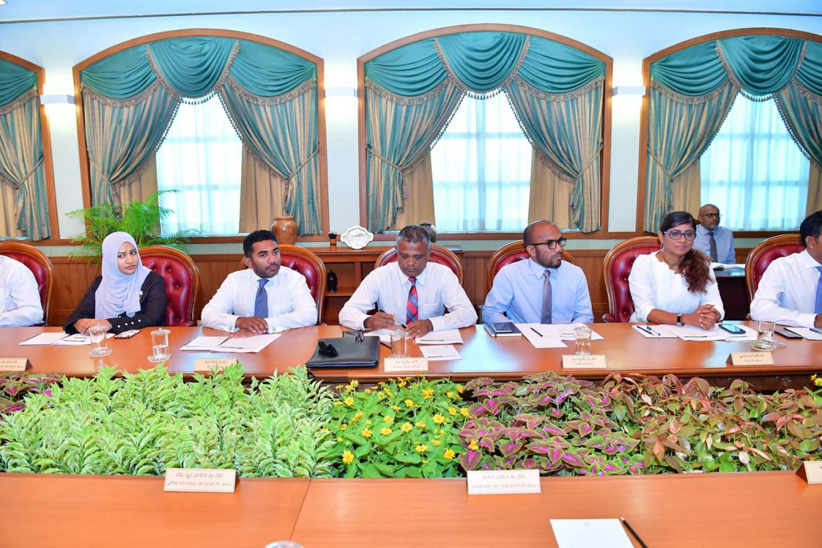 ޑިމޮކްރެސީ ނެގެހެއްޓުމާއި، އިންސާނީ ޙައްޤުތަކާއި ޚިޔާލުފާޅުކުރުމުގެ މިނިވަންކަން ކަށަވަރު ކުރުމުގައި ކޮމަންވެލްތުގެ ދައުރުވެސް ވަޒީރުން ފާހަގަ ކުރެއްވި