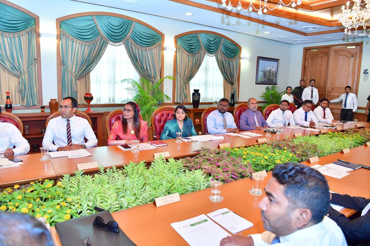 ވަޒީރުންގެ މަޖިލީހުގެ ޖަލްސާގައި، މިސަރުކާރުން ފުރަތަމަ 100 ދުވަހުގެ ޕްރޮގްރާމާގުޅޭ މަޢުލޫމާތު ހިއްސާކޮށްފައިވޭ