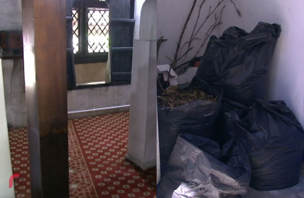 މެދުޒިޔާރަތުގެ ތެރެއަށް ޖަމާކޮށްފައިވާ ކުނިބުނި (ކ) އަދި ހުކުރު މިސްކިތުގައި ދަގަނޑު ބޭނުންކޮށްގެން ޖަހާފައިވާ ތަނބެއް ވަށައިގެން ފިލާ ޖަހާފައި