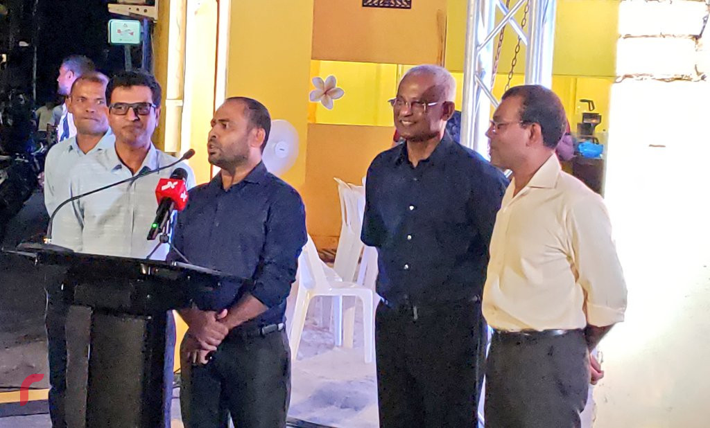 ހަސަން ލަތީފްގެ ކެމްޕެއިން ފެށުމަށް ބޭއްވި ހަފްލާތެރެއިން