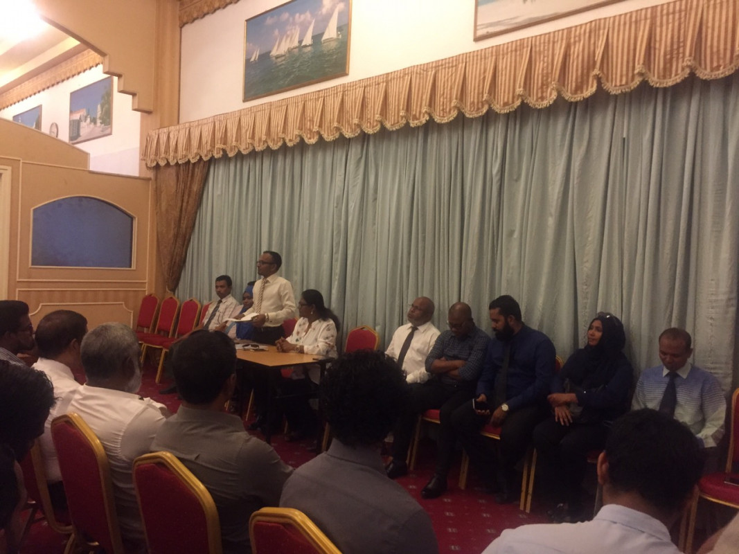 މާލޭ ސިޓި ކައުންސިލުން ކުންފުނި ތަކުގެ ވެރިންނާ ބައްދަލުކުރުން