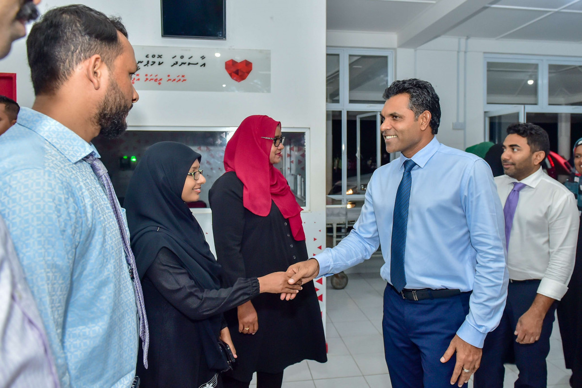 މި މަހުގެ 20 އިން 21 ނައިބު ރައީސް ފައިސަލް ނަސީމް ހދ. އަތޮޅުގެ ބައެއް ރަށްތަކަށް ވަނީ ވަޑައިގެން، ސަރުކާރުގެ މުއައްސަސާތައް ހިނގާ ގޮތް ބައްލަވާލައްވާފައި. ނައިބު ރައީސް ވަޑައިގެންނެވީ ކުޅުދުއްފުށްޓަށާއި، ނޮޅިވަރަމަށާއި، ހަނިމާދޫއަށް