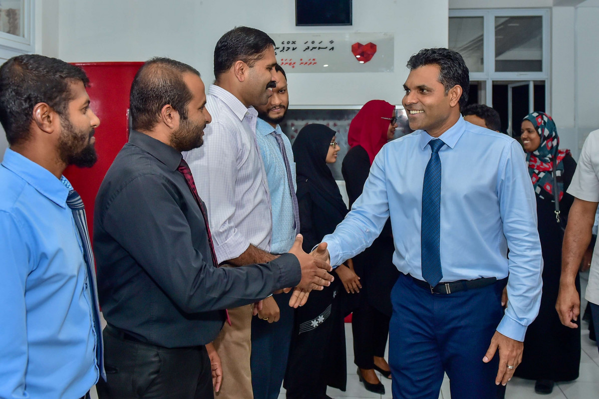 މި މަހުގެ 20 އިން 21 ނައިބު ރައީސް ފައިސަލް ނަސީމް ހދ. އަތޮޅުގެ ބައެއް ރަށްތަކަށް ވަނީ ވަޑައިގެން، ސަރުކާރުގެ މުއައްސަސާތައް ހިނގާ ގޮތް ބައްލަވާލައްވާފައި. ނައިބު ރައީސް ވަޑައިގެންނެވީ ކުޅުދުއްފުށްޓަށާއި، ނޮޅިވަރަމަށާއި، ހަނިމާދޫއަށް