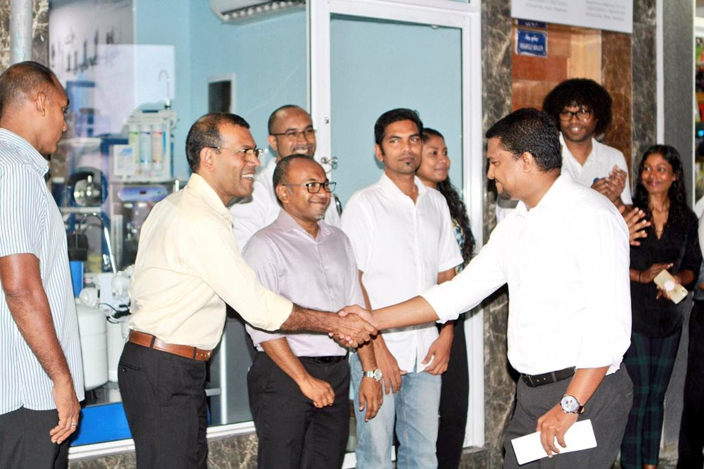 އަނަސްގެ ކެމްޕޭން ލޯންޗުކުރުމަށް ބޭއްވި ޖަލްސާގެ ތެރެއިން