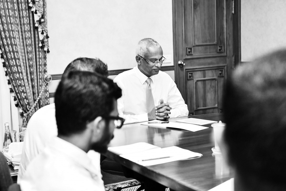 ރައީސުލްޖުމްހޫރިއްޔާ، ފުވައްމުލަކު ސިޓީ ކައުންސިލާ ބައްދަލުކުރެއްވުން - ސަރުކާރުގެ ފުރަތަމަ 100 ދުވަހުގެ ޕްލޭންގައި ފުވައްމުލަކަށް ހާއްސަކުރެވިފައިވާ ކަންކަމުގެ މައުލޫމާތު ހިއްސާކުރެއްވި -- ފޮޓޯ: ރައީސް އޮފީސް