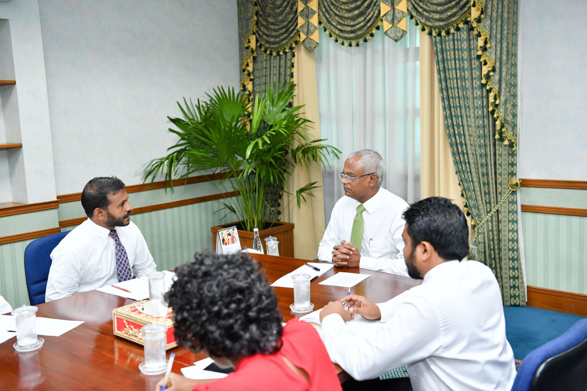 ރައީސުލްޖުމްހޫރިއްޔާ، ފުވައްމުލަކު ސިޓީ ކައުންސިލާ ބައްދަލުކުރެއްވުން - ސަރުކާރުގެ އިދާރާތަކުންދޭންޖެހޭ ފުރިހަމަ އެއްބާރުލުން ދެއްވަނެކަމުގެ ޔަޤީންކަން ރައީސް ސޯލިހް ދެއްވި -- ފޮޓޯ: ރައީސް އޮފީސް