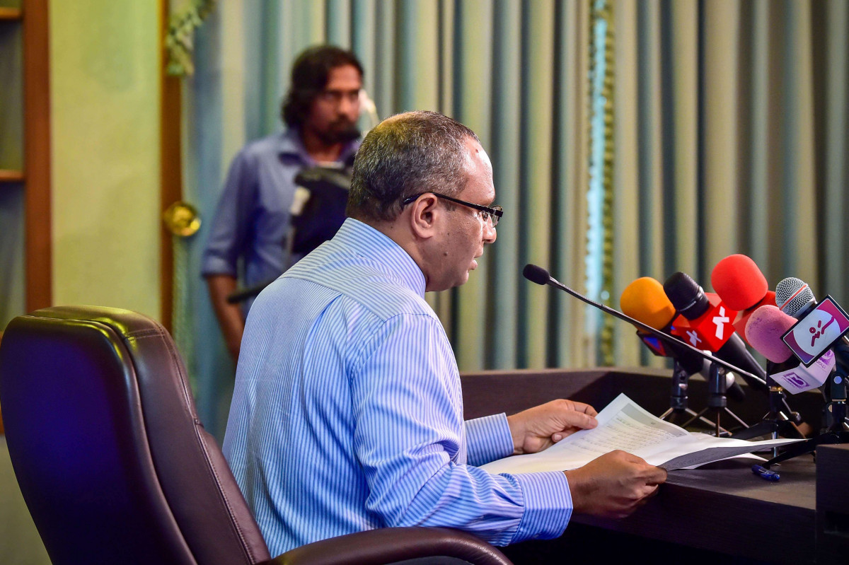 ރާއްޖޭގެ ޕްރޮފެސަރު ހަސަން އުގައިލް ވެސް އެހީތެރިކަން ދެއްވަން ނިންމަވައި ވަރަށް އަވަހަށް މަސައްކަތުގައި ބައިވެރިވެވަޑައިގަންނަވާނެ ކަމަށް ވެސް ސުއޫދު ވިދާޅުވި -- ފޮޓޯ: ރައީސް އޮފީސް