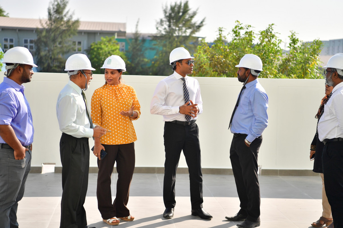 ސްކޫލްގައި ކިޔަވައިދެން ފެށުމާއެކު، ޖާގައިގެ ދަތިކަން ދިމާވެފައިވާ ސްކޫލްތަކަށް ބޮޑު ލުޔެއް ލިބިގެންދާނެ -- ފޮޓޯ: ރައީސް އޮފީސް