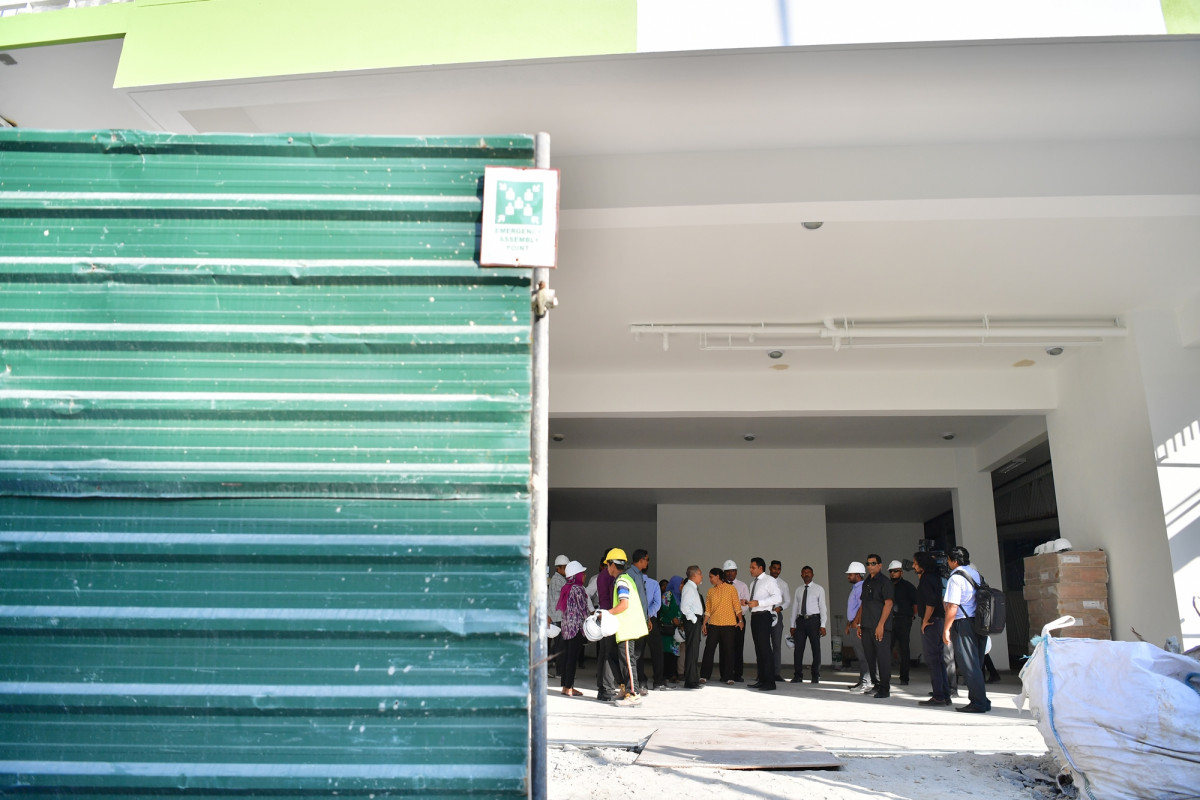 ލިޓްލް ޖެމްސް ޕްރީ ސްކޫލު ކައިރީގައި ހަތް ބުރި އަށް އިމާރާތްކުރި ސްކޫލުން ގާތްގަނޑަކަށް 1700 އެއްހާ ދަރިވަރުންނަށް ޖާގަ ލިބޭނެ -- ފޮޓޯ: ރައީސް އޮފީސް