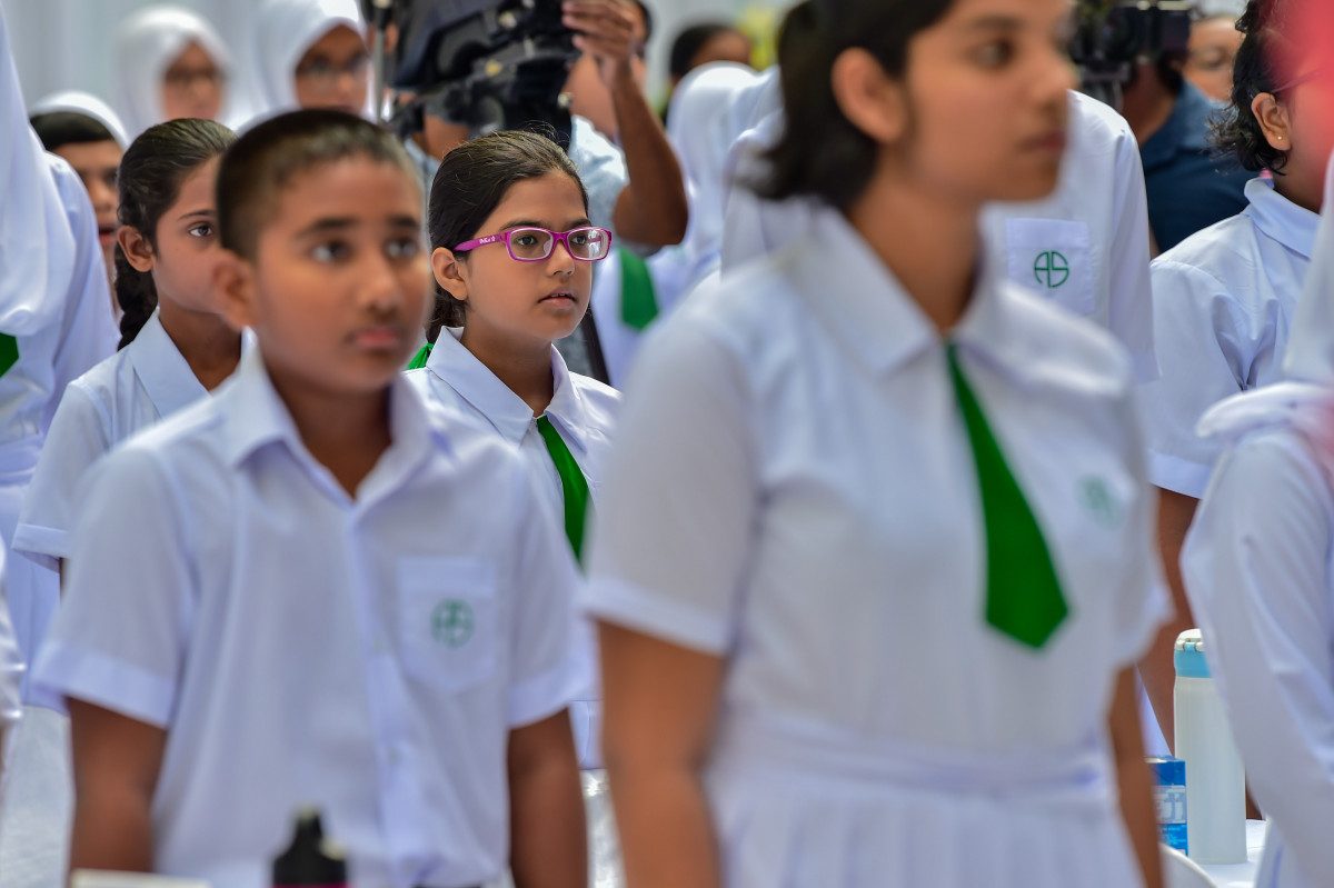 ޖެނުއަރީ 13، 2019: ސްކޫލް ދަރިވަރުންނަށް ހިލޭ ނާސްތާ ދިނުމުގެ ޕްރޮގްރާމް ފެށުމަށްޓަކައި އަމީނިއްޔާ ސްކޫލުގައި ބޭއްވި ރަސްމިއްޔާތުގެ ތެރެއިން