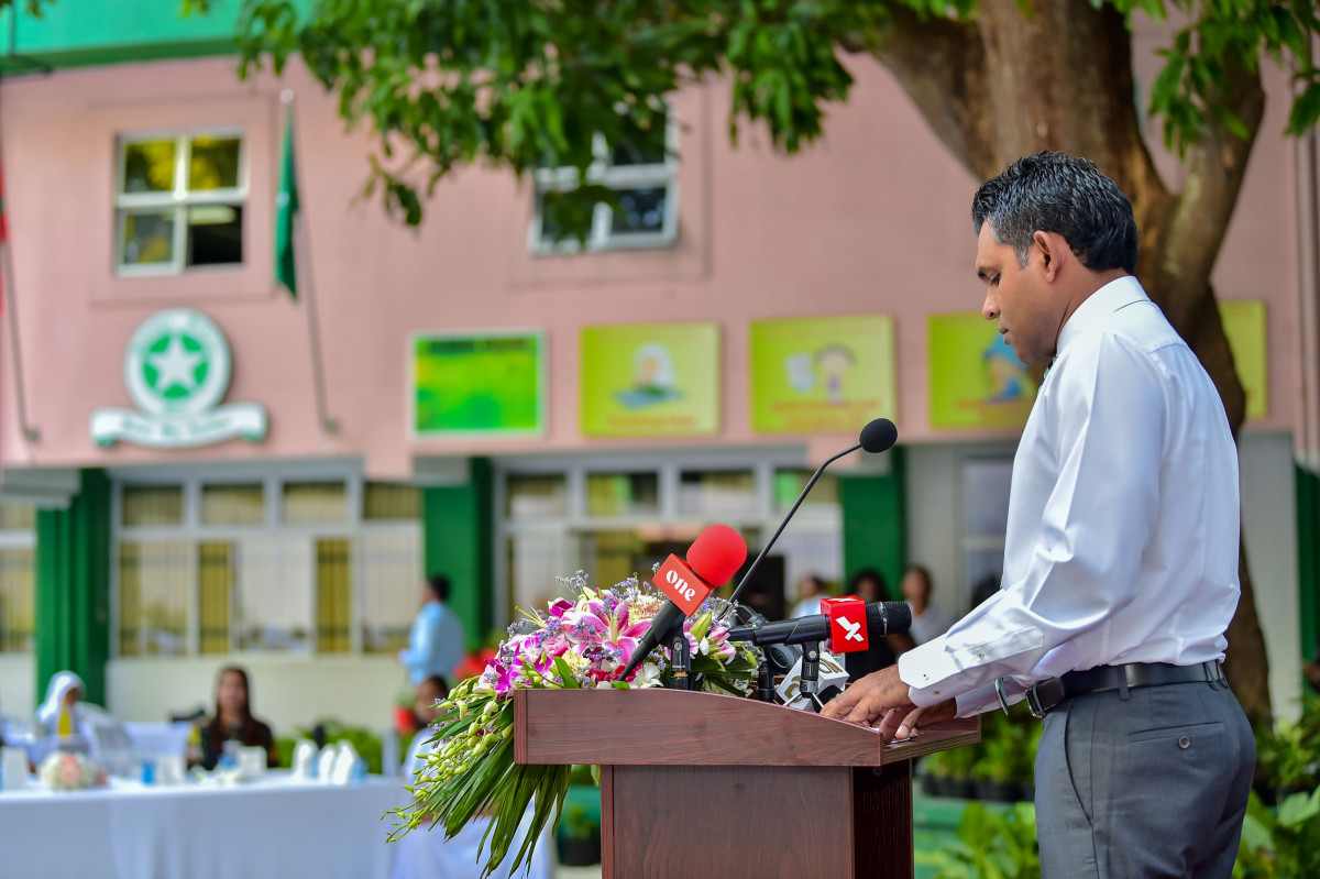 ޖެނުއަރީ 13، 2019: ސްކޫލް ދަރިވަރުންނަށް ހިލޭ ނާސްތާ ދިނުމުގެ ޕްރޮގްރާމް ފެށުމަށްޓަކައި އަމީނިއްޔާ ސްކޫލުގައި ބޭއްވި ރަސްމިއްޔާތުގެ ތެރެއިން