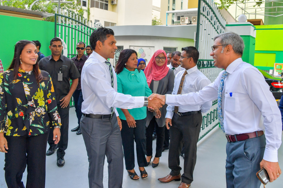 ޖެނުއަރީ 13، 2019: ސްކޫލް ދަރިވަރުންނަށް ހިލޭ ނާސްތާ ދިނުމުގެ ޕްރޮގްރާމް ފެށުމަށްޓަކައި އަމީނިއްޔާ ސްކޫލުގައި ބޭއްވި ރަސްމިއްޔާތުގެ ތެރެއިން
