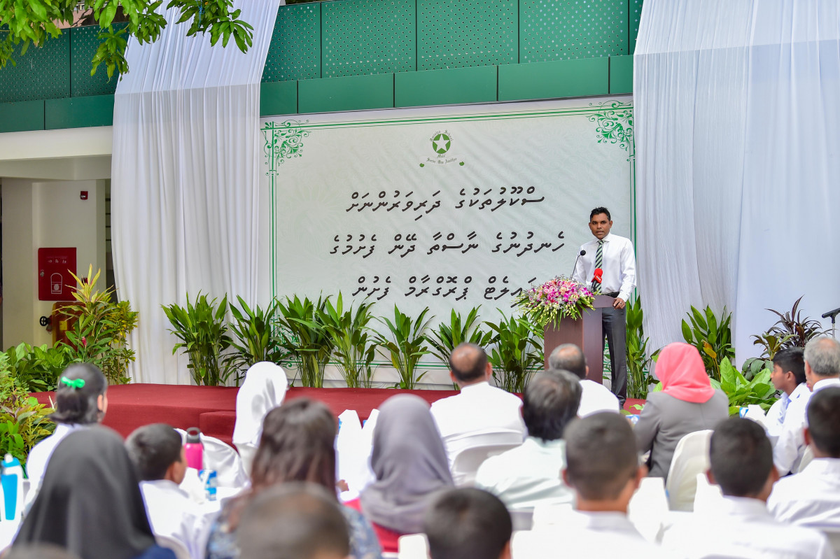 ޖެނުއަރީ 13، 2019: ސްކޫލް ދަރިވަރުންނަށް ހިލޭ ނާސްތާ ދިނުމުގެ ޕްރޮގްރާމް ފެށުމަށްޓަކައި އަމީނިއްޔާ ސްކޫލުގައި ބޭއްވި ރަސްމިއްޔާތުގެ ތެރެއިން