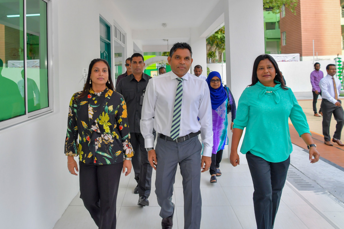 ޖެނުއަރީ 13، 2019: ސްކޫލް ދަރިވަރުންނަށް ހިލޭ ނާސްތާ ދިނުމުގެ ޕްރޮގްރާމް ފެށުމަށްޓަކައި އަމީނިއްޔާ ސްކޫލުގައި ބޭއްވި ރަސްމިއްޔާތުގެ ތެރެއިން