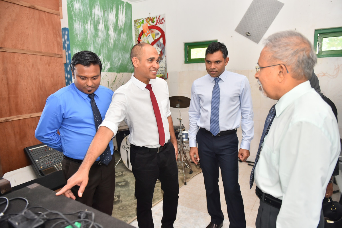 ރައީސުލްޖުމްހޫރިއްޔާގެ ނައިބު ފައިޞަލް ނަސީމް ހިންމަފުއްޓަށް ޒިޔާރަތްކުރެއްވުން -- ފޮޓޯ: ރައީސް އޮފީސް