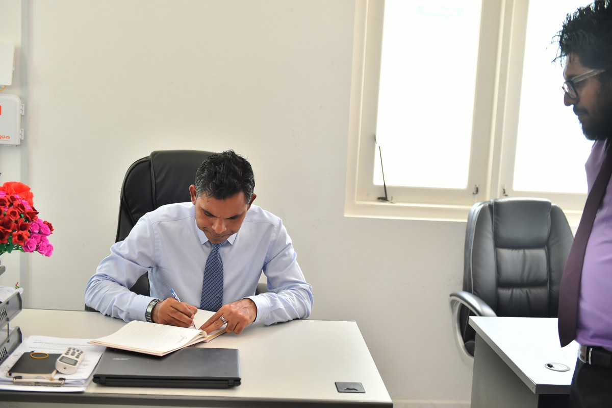 ރައީސުލްޖުމްހޫރިއްޔާގެ ނައިބު ފައިޞަލް ނަސީމް ހިންމަފުއްޓަށް ޒިޔާރަތްކުރެއްވުން -- ފޮޓޯ: ރައީސް އޮފީސް