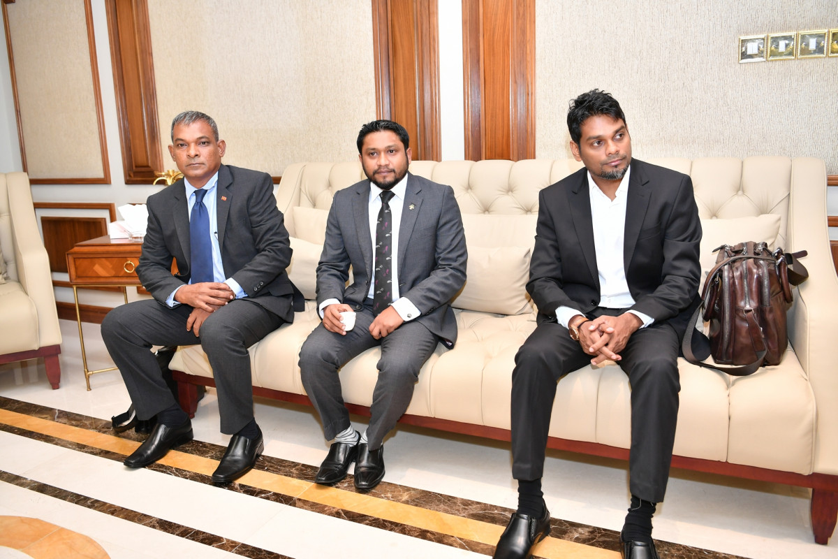 ރަސްމީ ދަތުރުފުޅެއްގައި ރައީސް ސޯލިހް ޔޫ.އޭ.އީއަށް ވަޑައިގެންނެވުން -- ފޮޓޯ: ރާއްޖެ.އެމްވީ