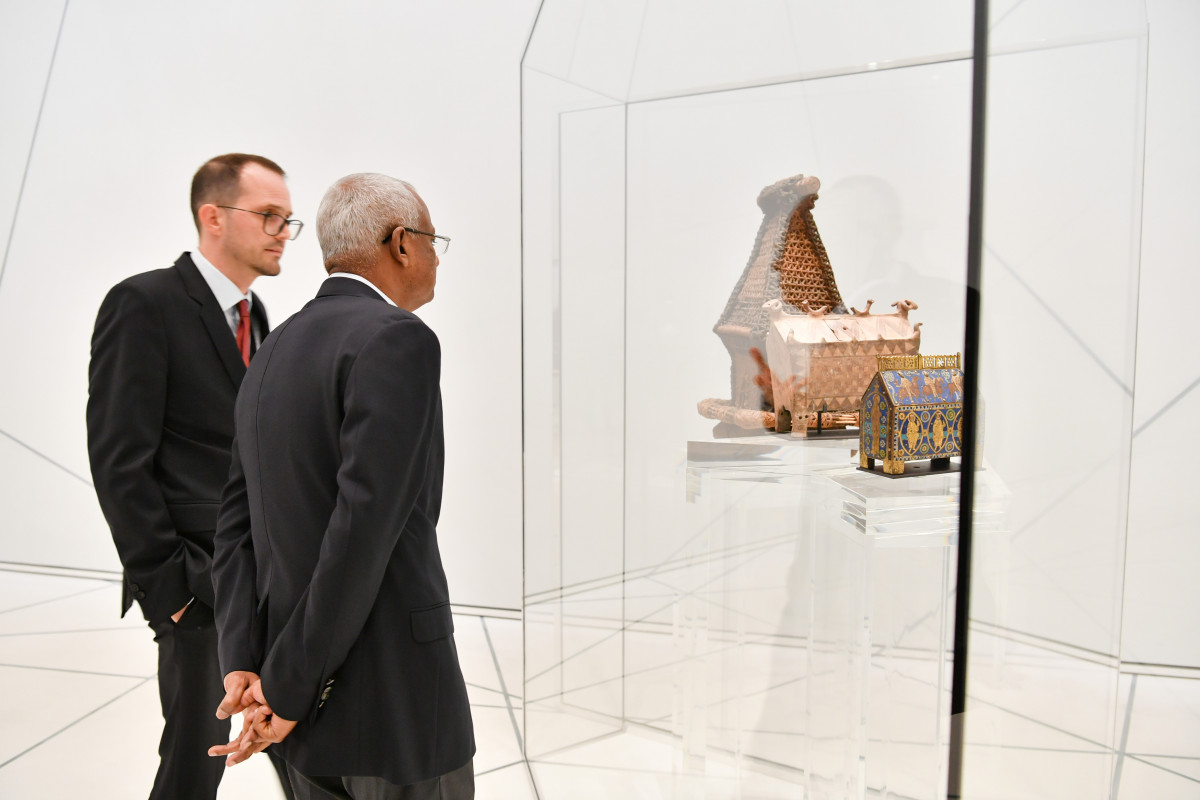 ރައީސުލްޖުމްހޫރިއްޔާ އަބޫދާބީގެ ލޫވްރ މިއުޒިއަމް ބައްލަވާލެއްވުން -- ފޮޓޯ: ރައީސް އޮފީސް