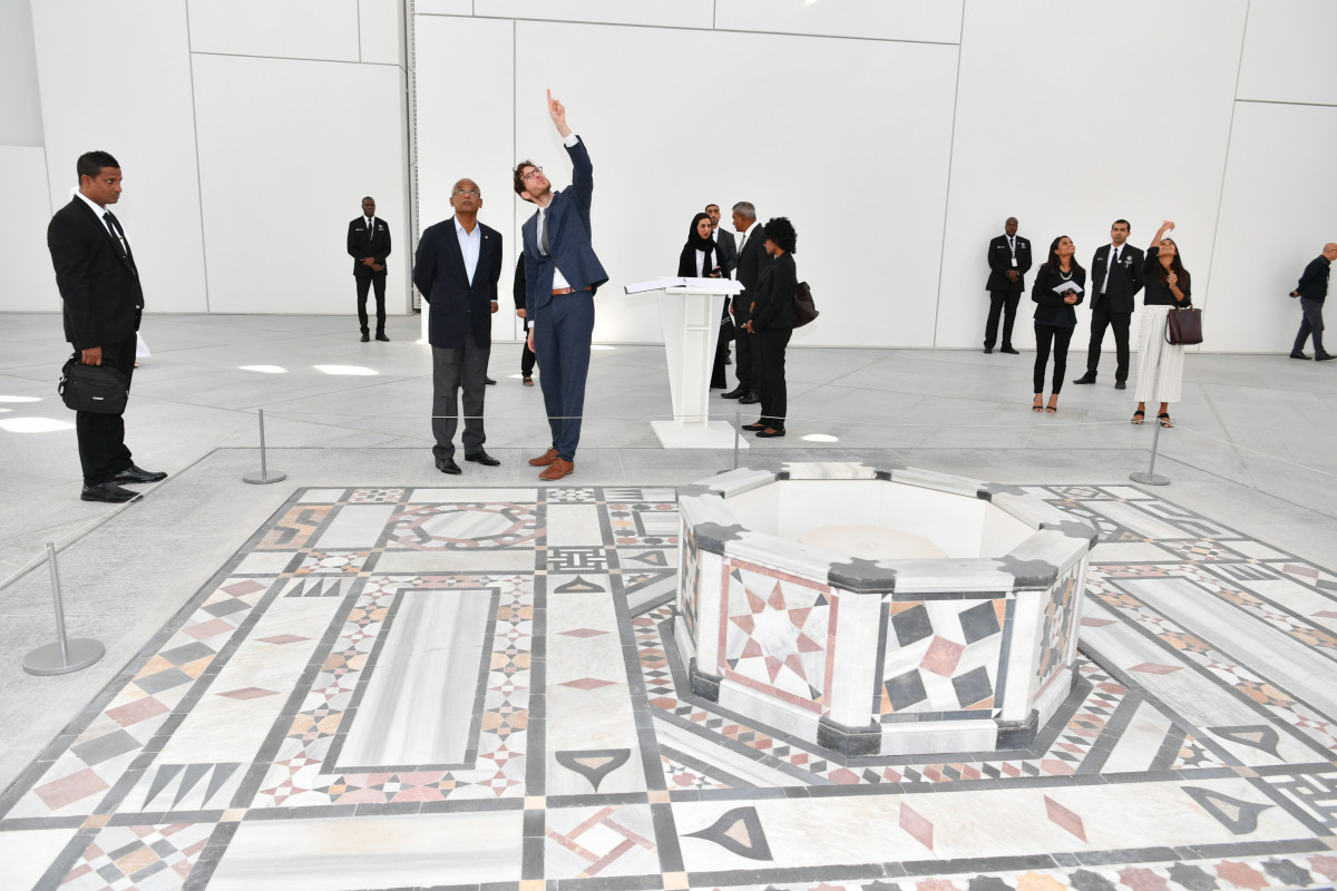 ރައީސުލްޖުމްހޫރިއްޔާ އަބޫދާބީގެ ލޫވްރ މިއުޒިއަމް ބައްލަވާލެއްވުން -- ފޮޓޯ: ރައީސް އޮފީސް