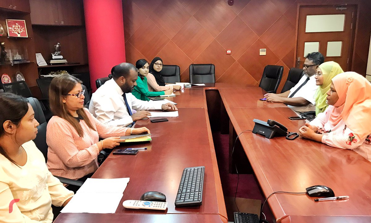 ޓޫރިޒަމް މިނިސްޓަރ އަލީ ވަހީދު ރިޔާަސީ ކޮމިޝަނާ ބައްދަލު ކުރެއްވުން